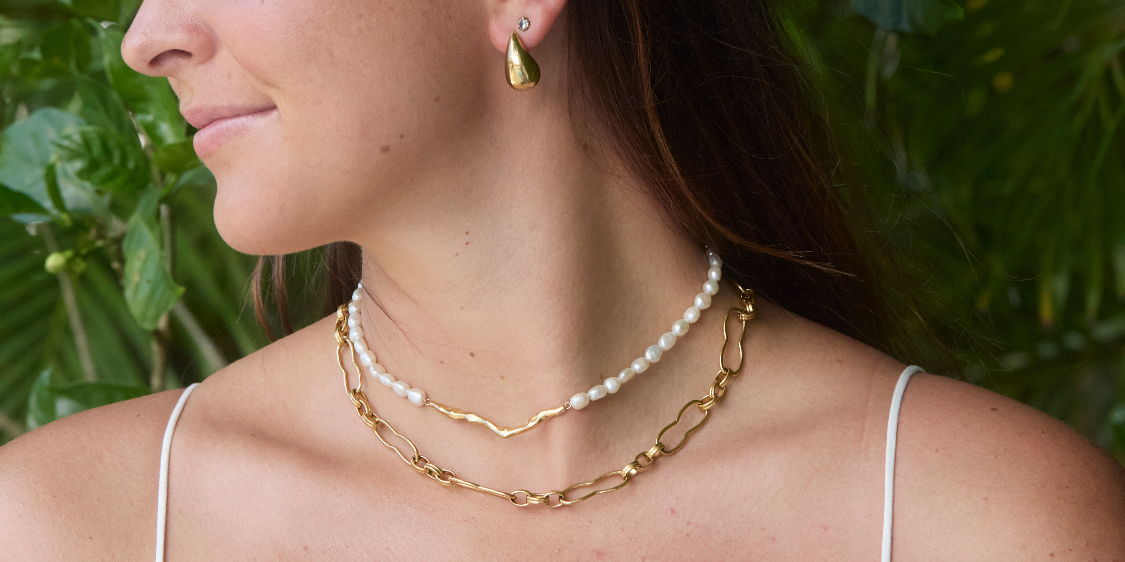 How to Layer Necklaces for a Timeless, Modern Look | A Quick Guide